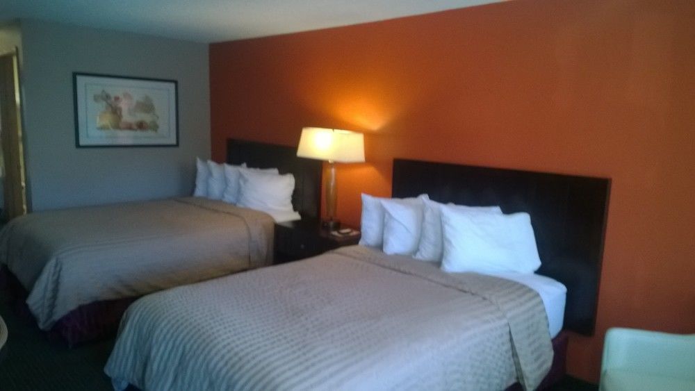 Pepper Tree Inn Beaverton Luaran gambar