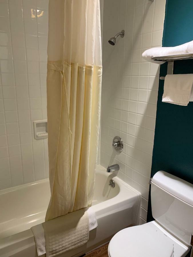 Pepper Tree Inn Beaverton Luaran gambar